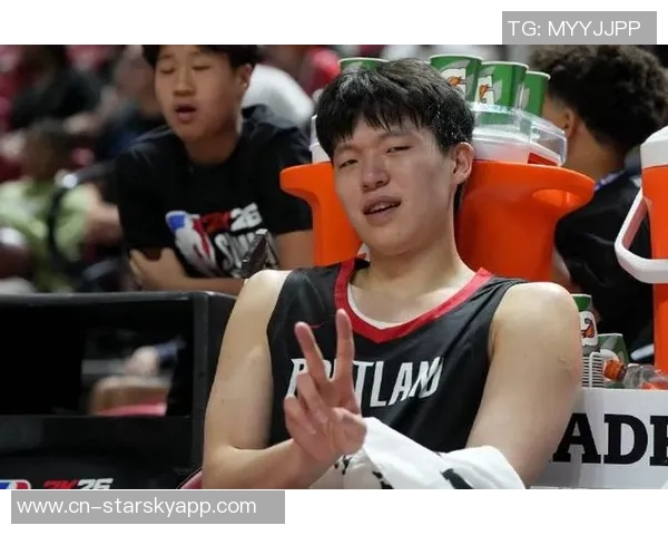 曾令旭点评杨瀚森首秀表现称其需时间适应国内篮球环境 曾令旭点评杨瀚森首秀表现称其需时间适应国内篮球环境