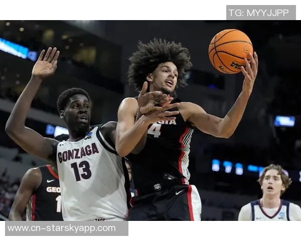 阿门特大学公开训练日吸引37名NBA球探现场观摩全美第四实力展示 阿门特大学公开训练日吸引37名NBA球探现场观摩全美第四实力展示