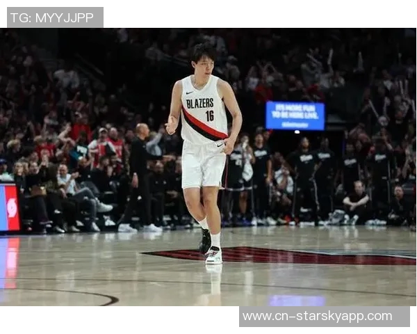 杨瀚森的崛起让尤班克斯黯然失色我们期待他闪耀的时刻到来 杨瀚森的崛起让尤班克斯黯然失色我们期待他闪耀的时刻到来