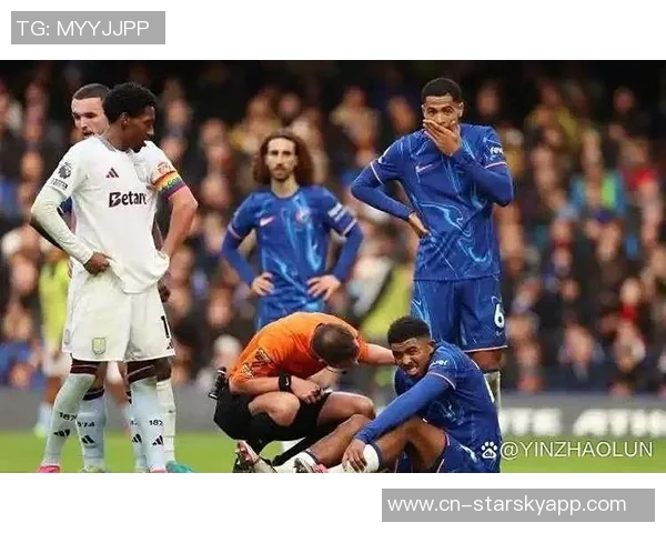 蓝军外租前锋福法纳因无证无保险驾驶被罚款12万引发关注 蓝军外租前锋福法纳因无证无保险驾驶被罚款12万引发关注