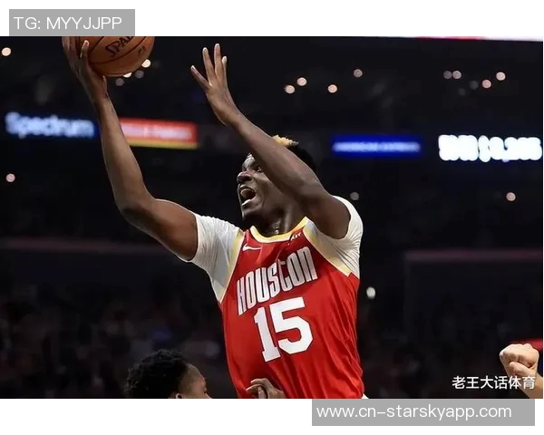 火箭训练营第4日精彩瞬间KD与谢泼德击掌卡佩拉与亚当斯温馨相拥 火箭训练营第4日精彩瞬间KD与谢泼德击掌卡佩拉与亚当斯温馨相拥