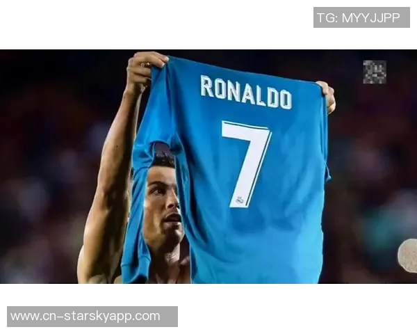 圆梦时刻索博赛后终于如愿获得偶像C罗的球衣之前换球衣时遗憾未能成功 圆梦时刻索博赛后终于如愿获得偶像C罗的球衣之前换球衣时遗憾未能成功