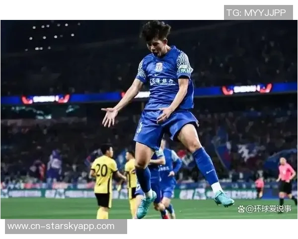 刘诚宇巧妙让球阿苏埃近距离射门被门将神奇扑出