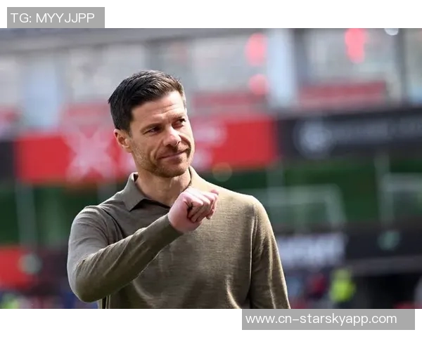 小法谈教练不公阿隆索称赞帕斯表现引发热议