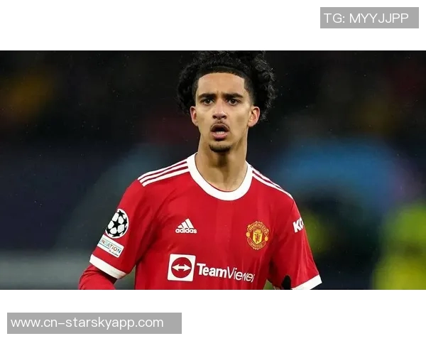 9岁加入曼联的伊克巴尔在22岁时力挽狂澜淘汰印尼与加纳乔同龄成就辉煌