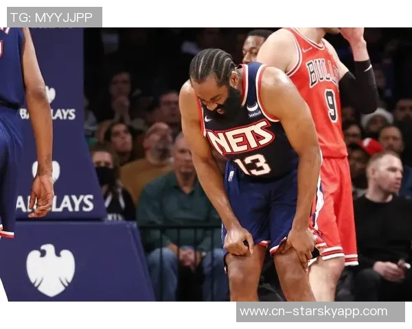 哈登与莱昂纳德下半场表现低迷合计仅得10分不敌角色球员科比布朗 哈登与莱昂纳德下半场表现低迷合计仅得10分不敌角色球员科比布朗